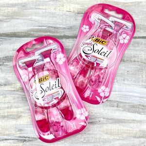 NWT Bic Simply Soleil Razors  2 Packs Of 3 Disposable 3 Blade Lubricating Strip